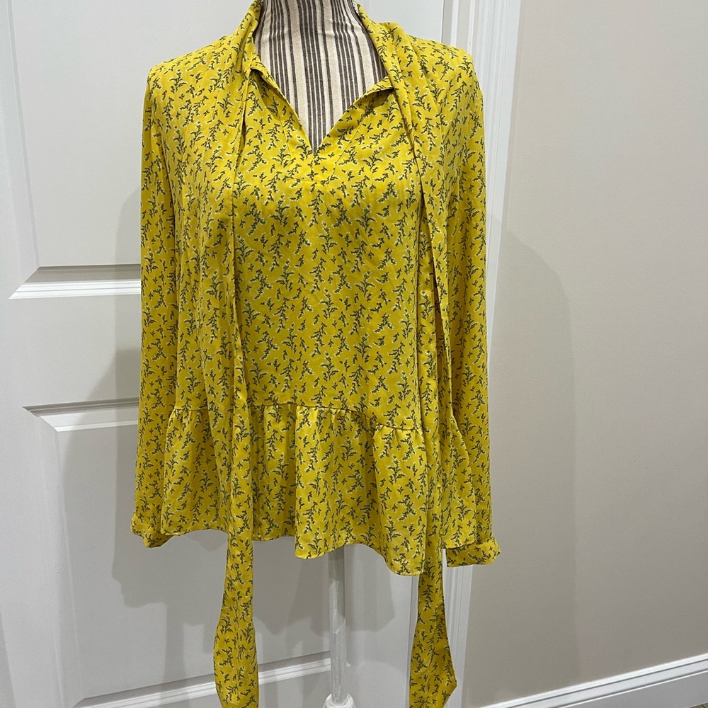 Loft Top Yellow Floral Women's Top Loft Size Medium Ruffle Top - Picture 9 of 9